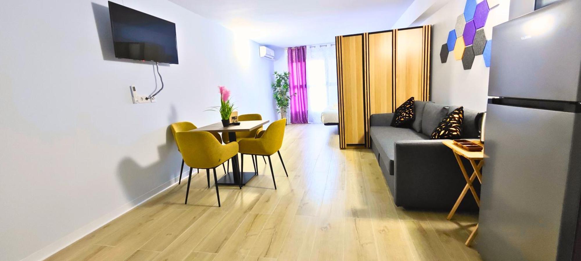 Ynfinity Aparthotel Valencia Exteriör bild